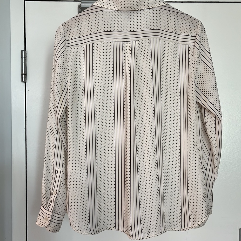BANANA REPUBLIC Classic Fit Button Up. EUC. Sz S - Picture 5 of 7